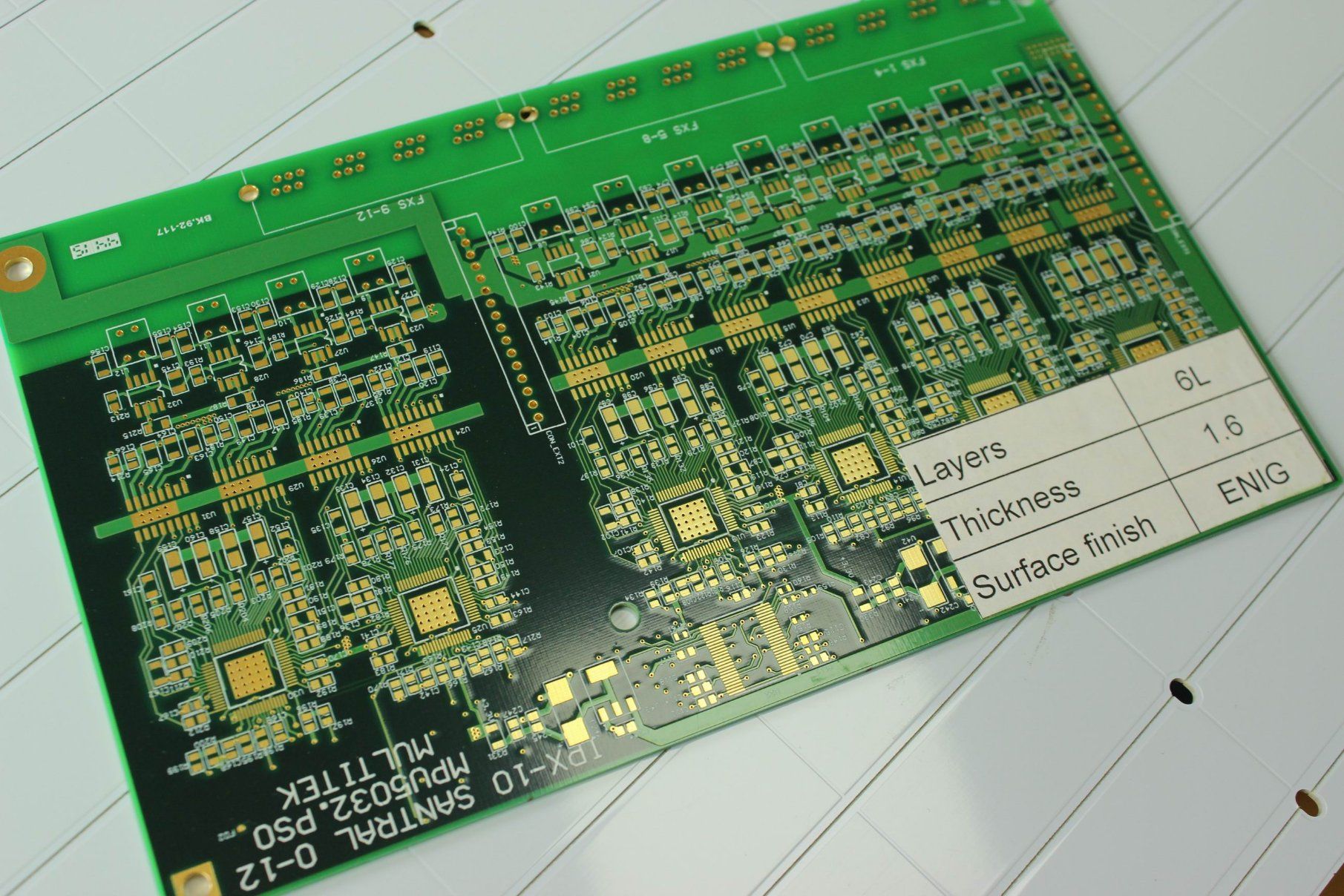 Double Sided Copper Clad Laminate PCB Board Fr-4/Cem-1 Rigid PCB on Sales Promotion
