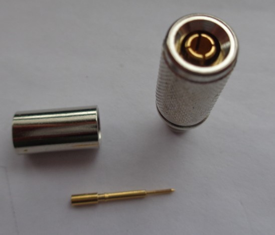 1.0/2.3 Str Plug for LMR 200 Cable