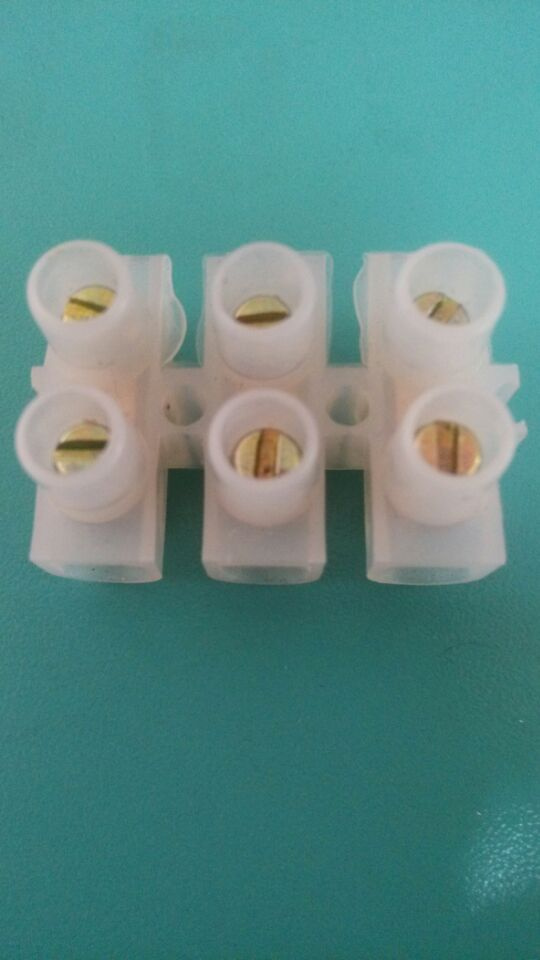 PE 6A 3 Way Plastic Terminal Connector