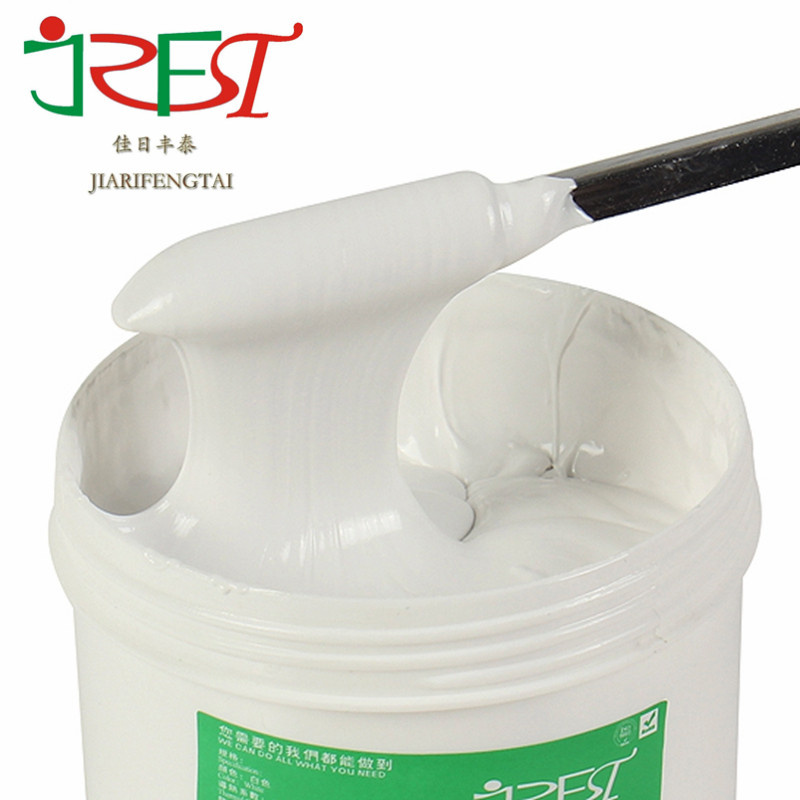 High Thermal Conductivity Thermal Grease Between Semiconductor and Cooling Pads