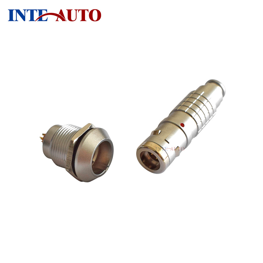 Watertight Self-Latching Multipole Connectors with Alignment Key