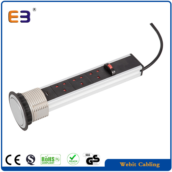 in-Desk 4-Way UK +2-Way USB PDU Used in Server Rack