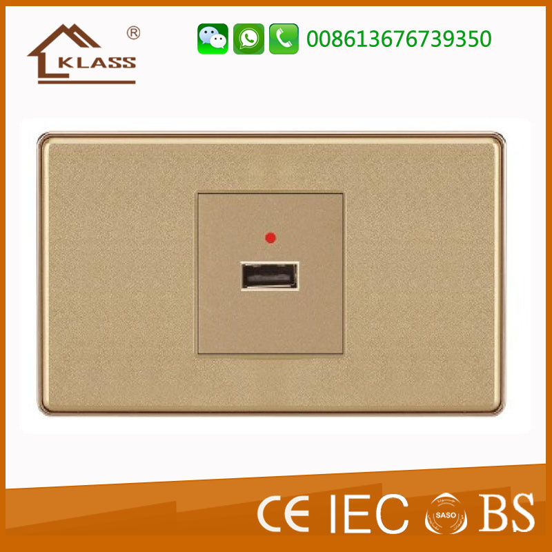 White PC Wholesale Wall USB Socket with Ce Certificate