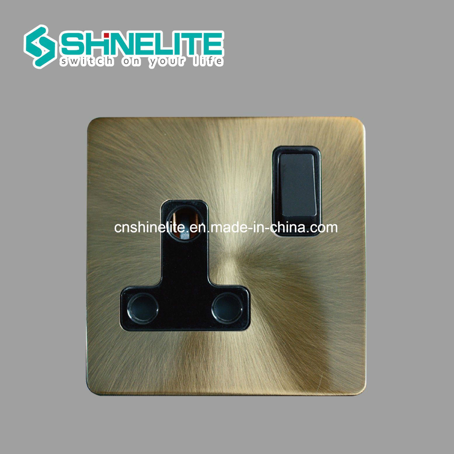 High Quality Stainless Steel 15A Round-Pin Socket with Ce