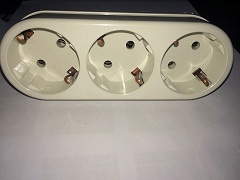 Three Way Sockets with Earthing