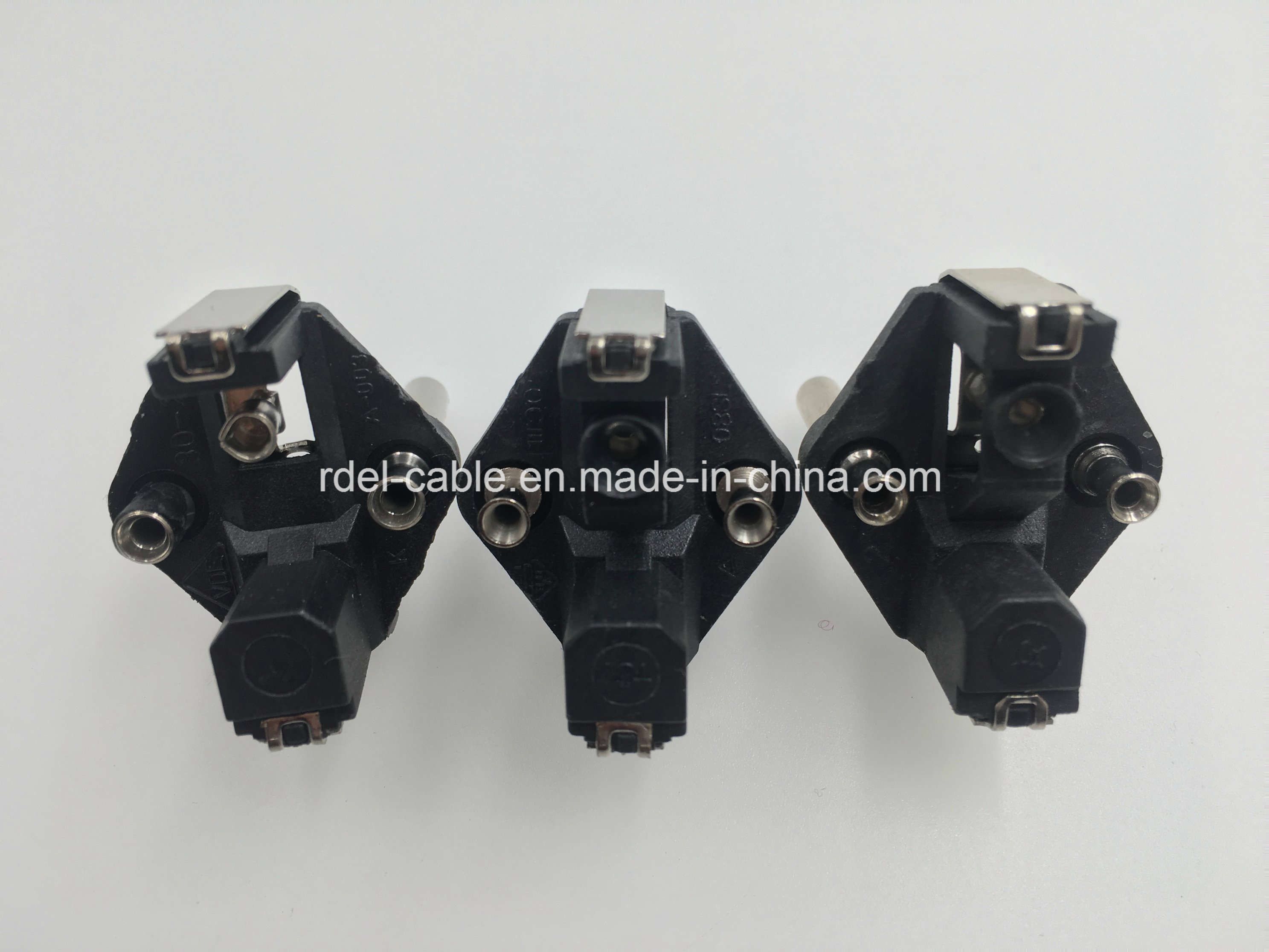 Automatic Turkey Plug Insert (VDE plug, pipe plug, cee7/4 standard plug)