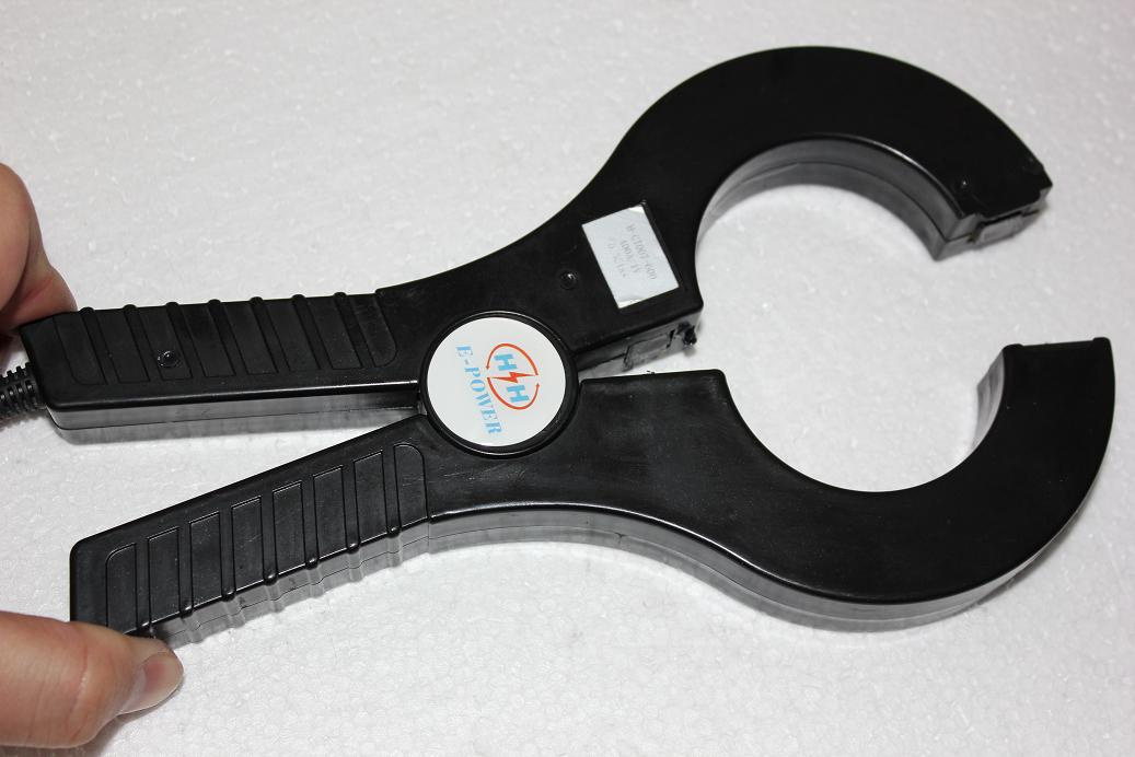 Clamp-on Current Transformer with 400A/1V