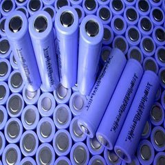 18650 3.7V 2200mAh Lithium Battery for Torch Light with Bis Certificate