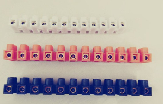 Polyethylene Colorful Strip Connecting/Terminal Block