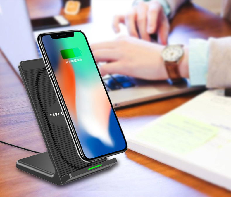 Mini Qi Fast Wireless Charger for iPhone 8