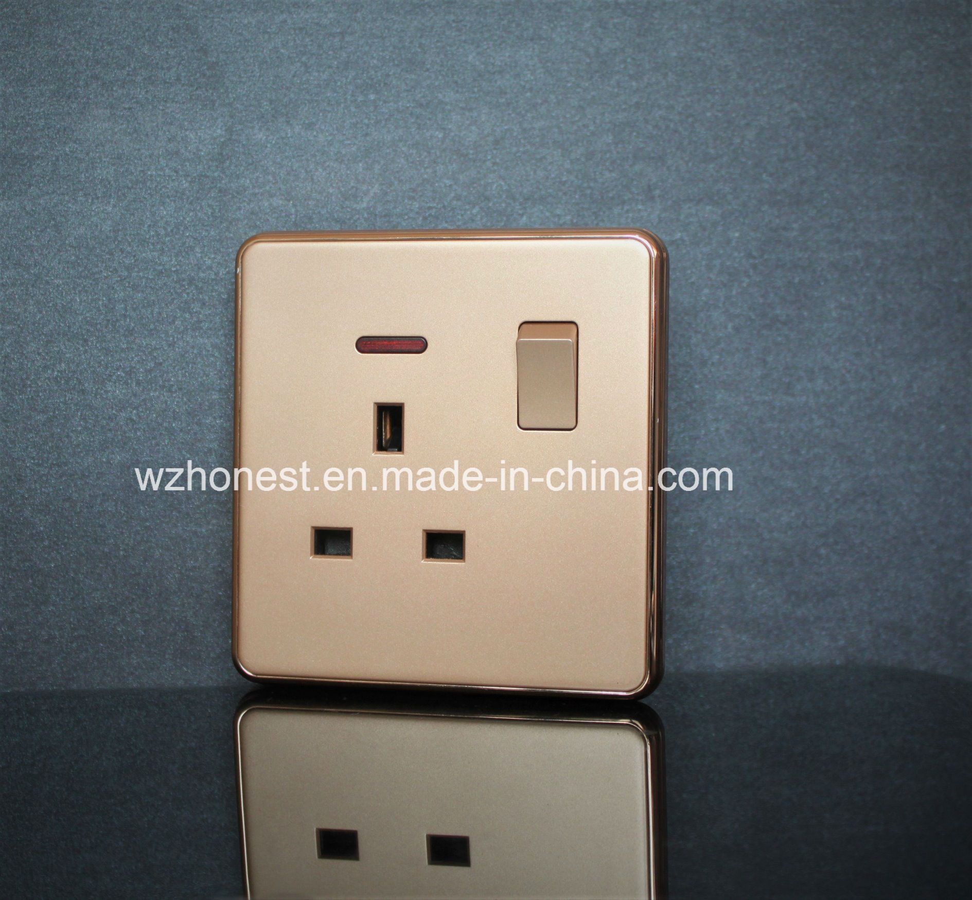 Square Button Leather Panel 13A Switched Socket