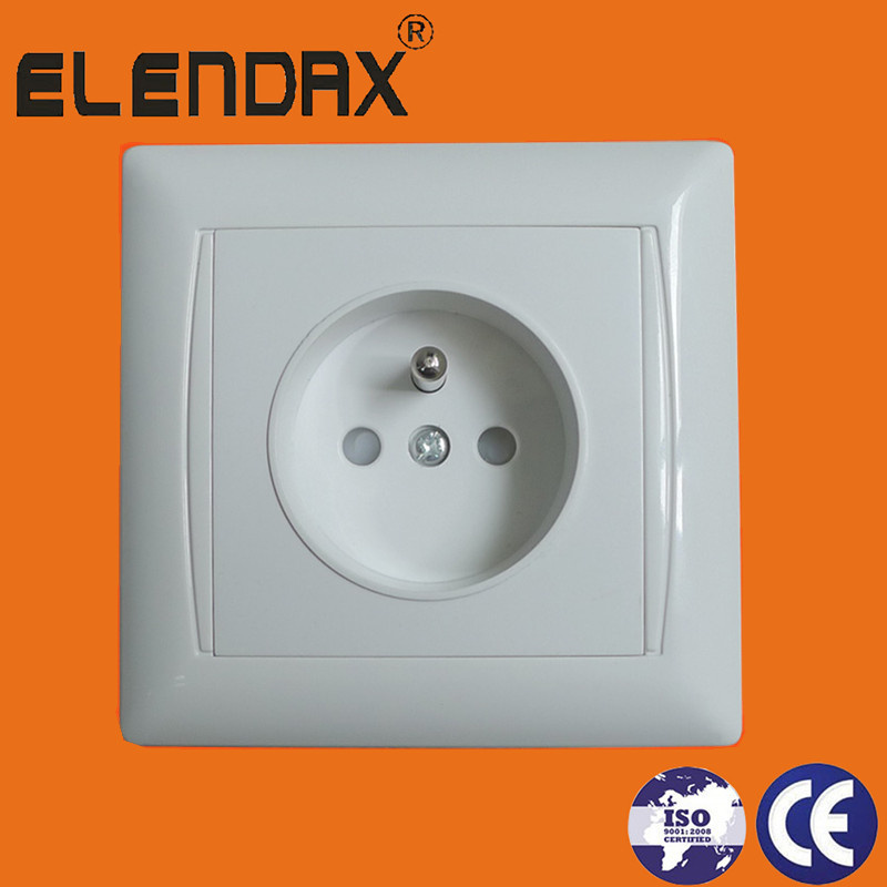 Single Electrical Socket with Earthing Pin (F6610)