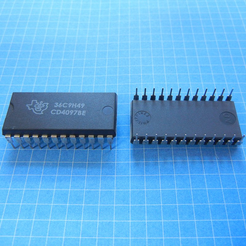 Transistor Good Quality New and CD4097be