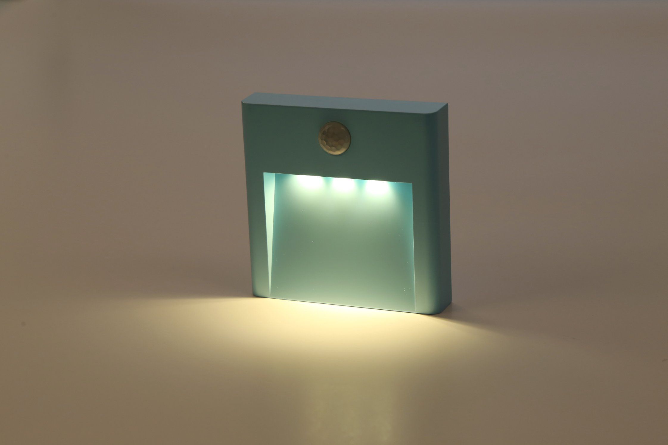 LED Sensor Human Body Intelligent Night Light on Wall (lithium battery)