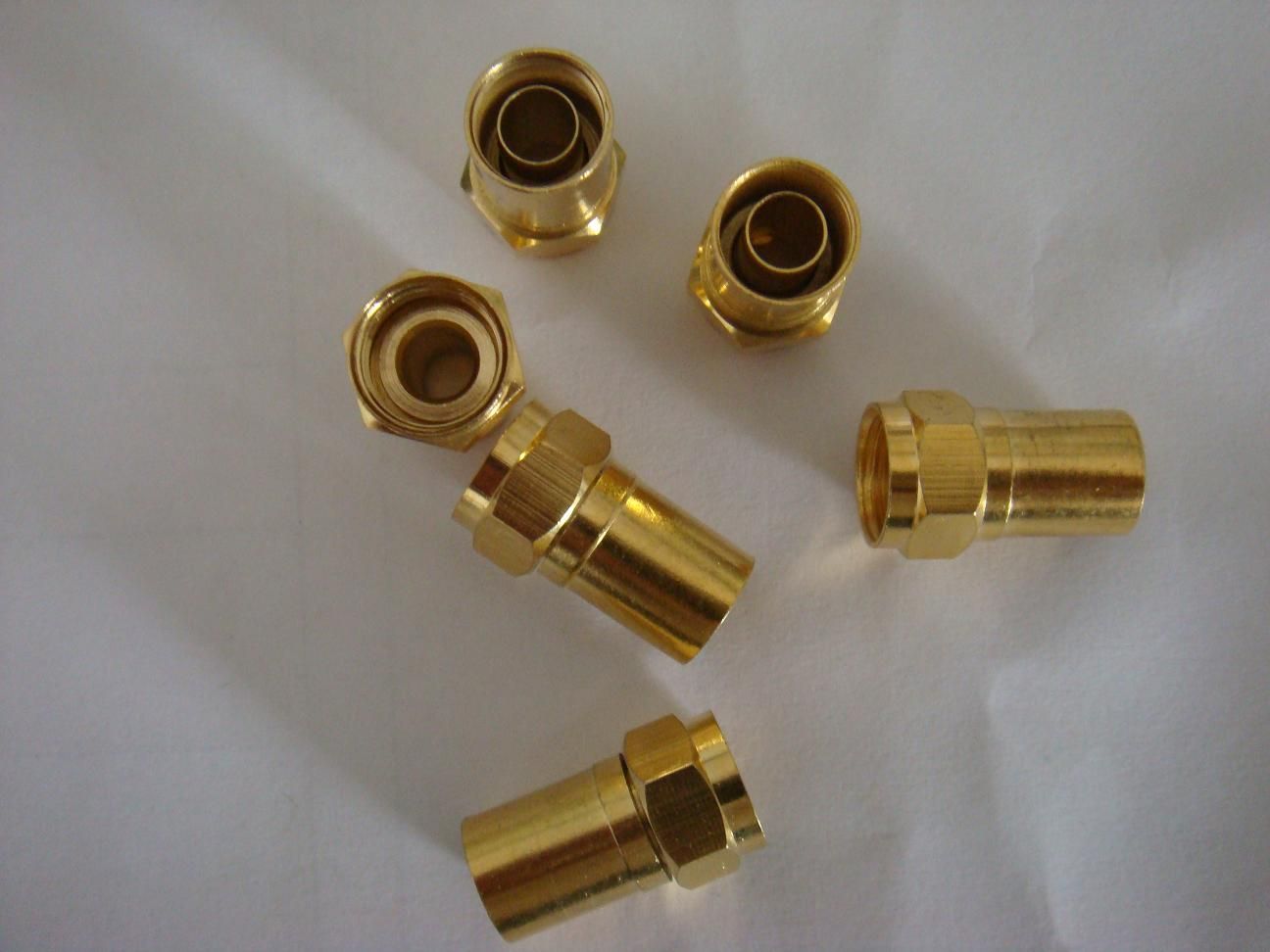 F Male Crimp Connector