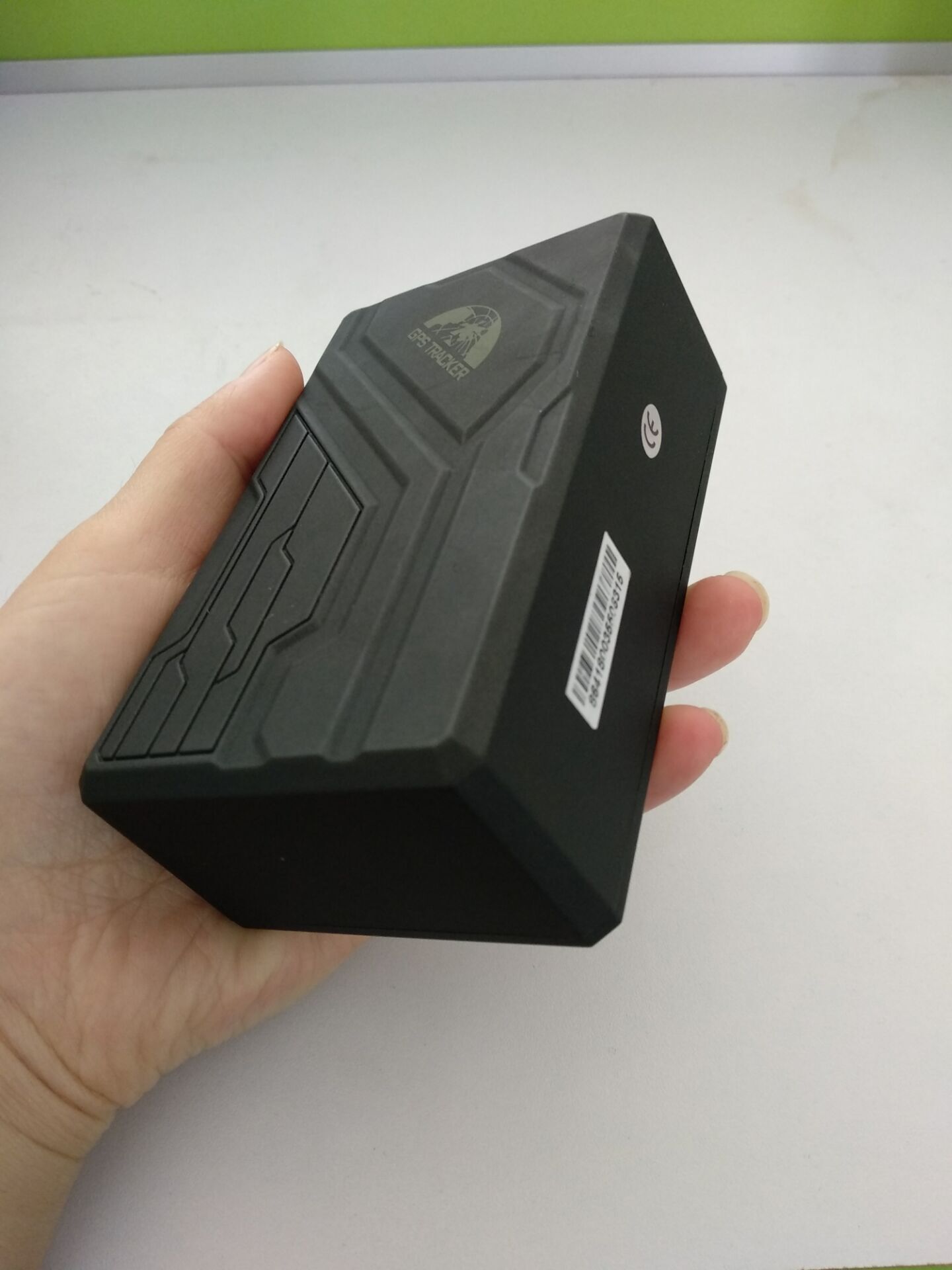 China Manufacturer GPS Tracker Magnetic 108 with Google Maps Container Tracking