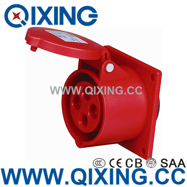 Cee/IEC 16A 4p 400V Red Panel Mounted Socket