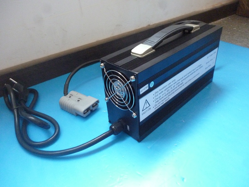 60V 25A 3-Step Lead-Acid Charger