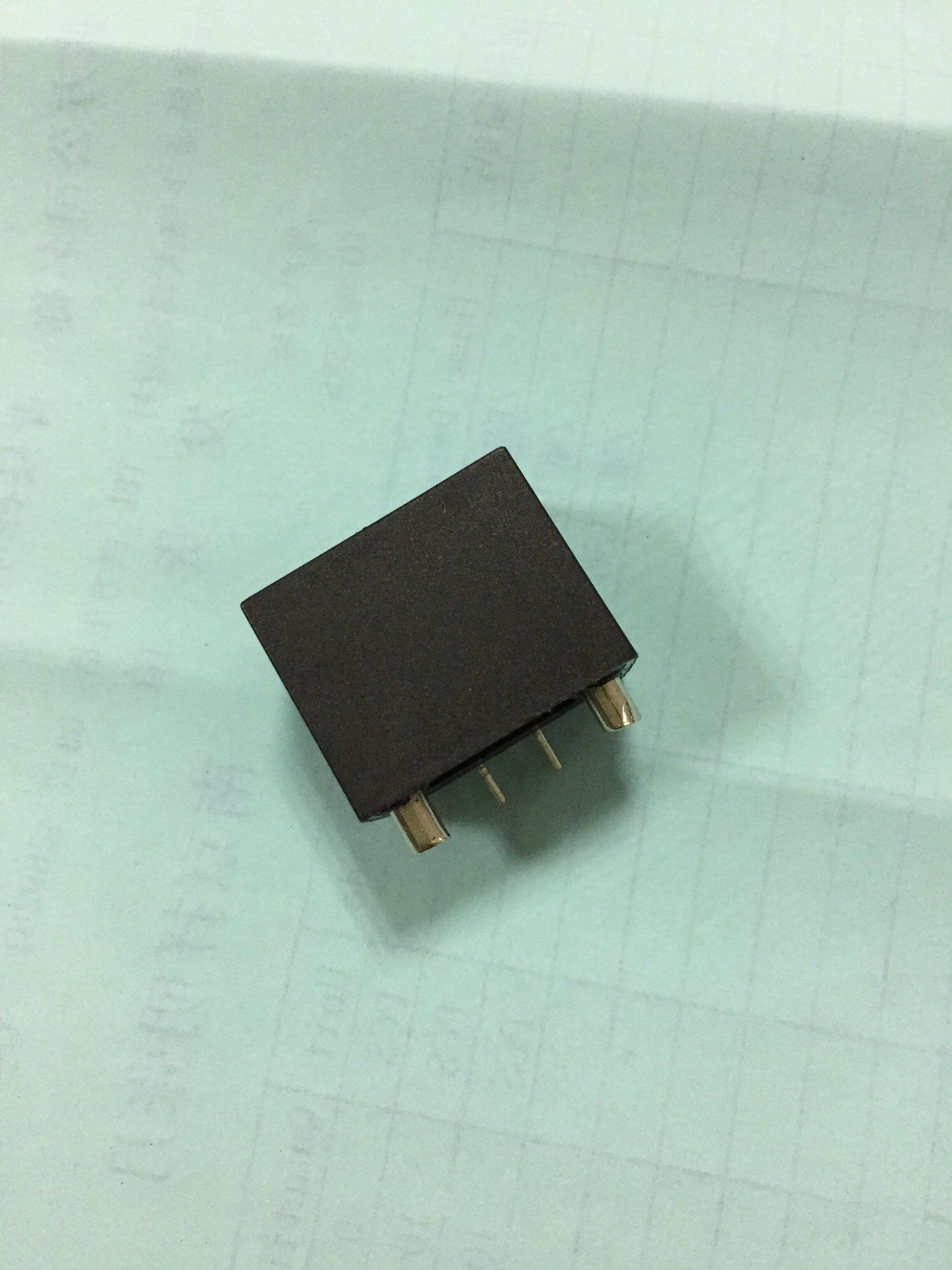 2000: 1 35A 0.5class PCB Mounting Current Transformer Zmct156