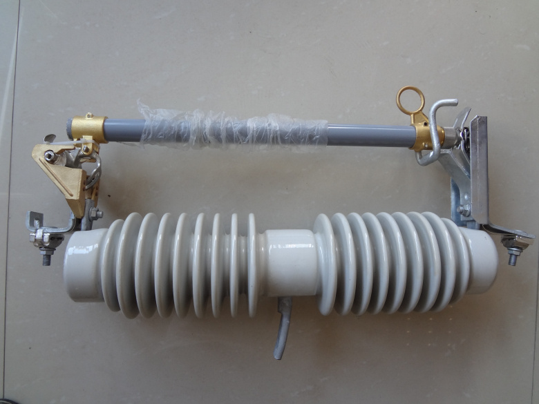 Fuse Cutout (RLF-14)