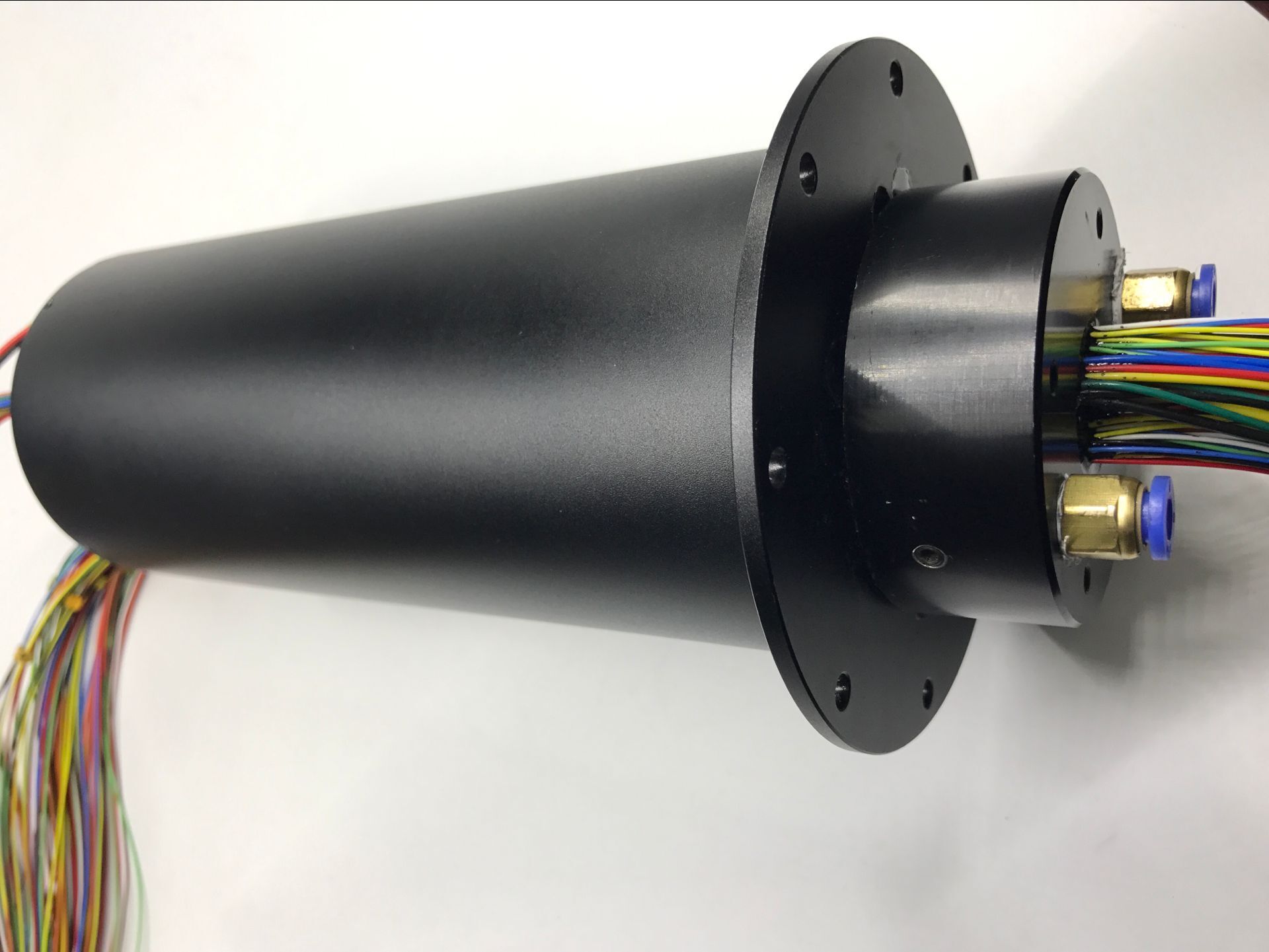 Multi-Circuit Electrical Slip Ring Hybrid with Pneumatics
