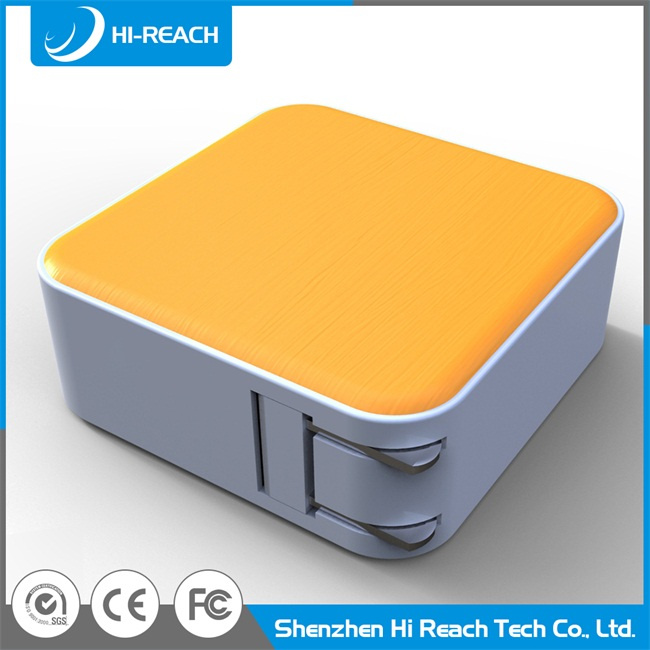 Battery USB Universal Travel Charger for Mobile Phone