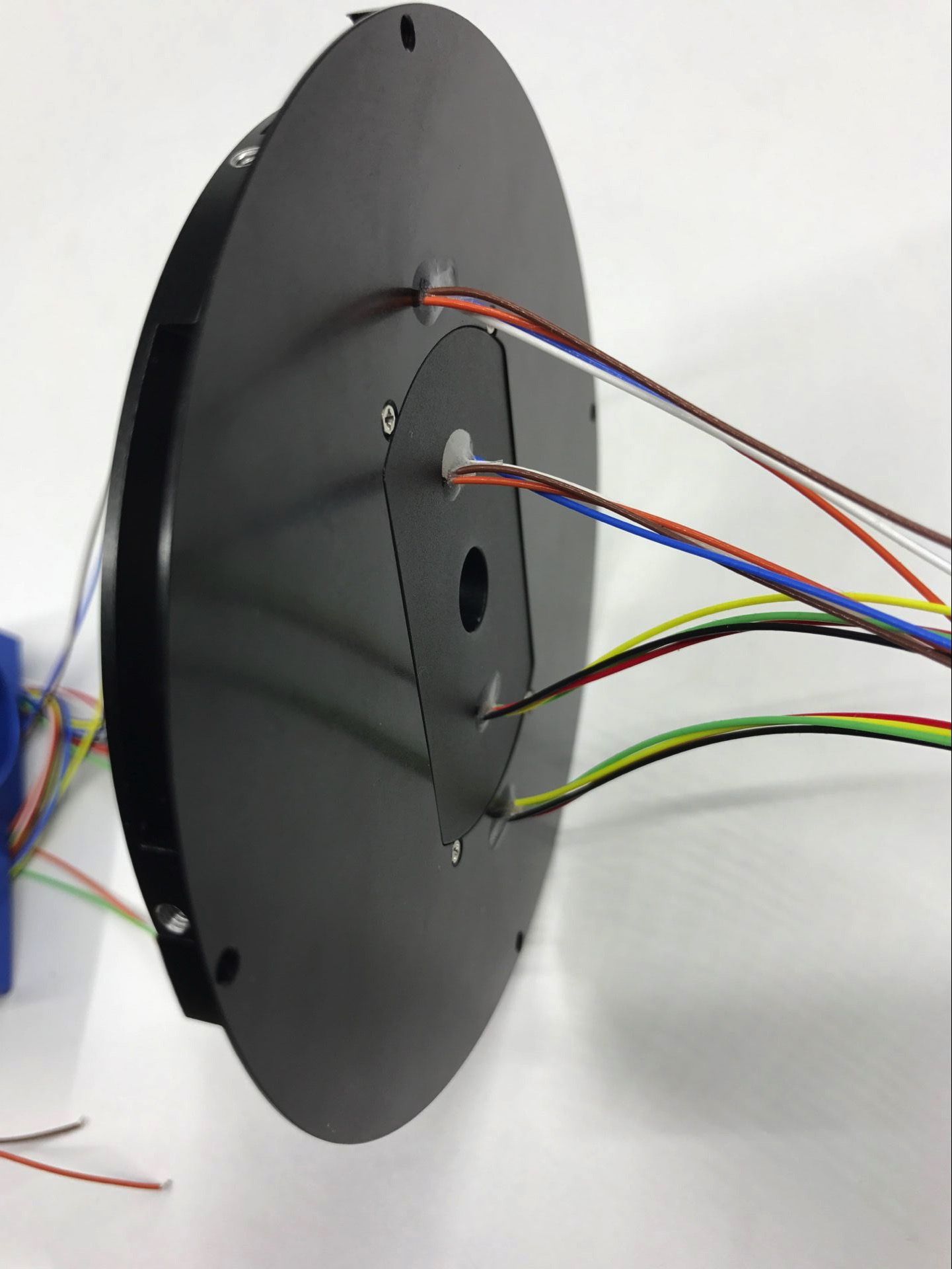 Perfect Pancake Slip Ring with Signal Transferring at Wonderful Rotating