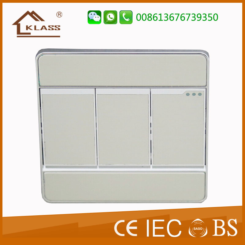 UK Standard 3gang Electric Wall Switch with Ce Certificate
