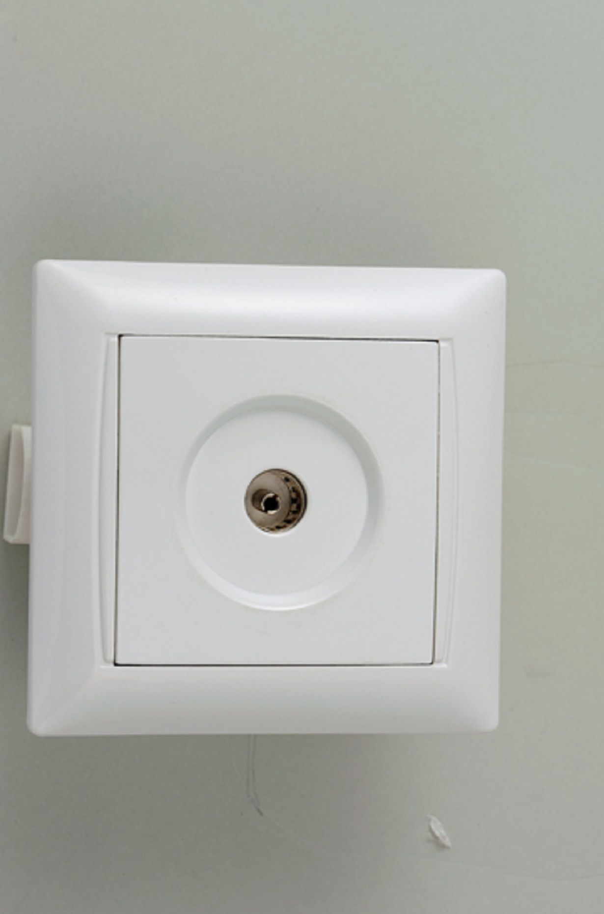 TV Socket 8027