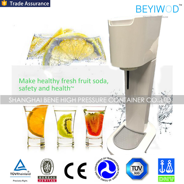 2017 High Quality Soda Maker with 0.6L Aluminum CO2 Cylinder