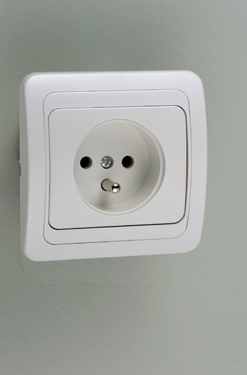 French Socket Outlet with Protection