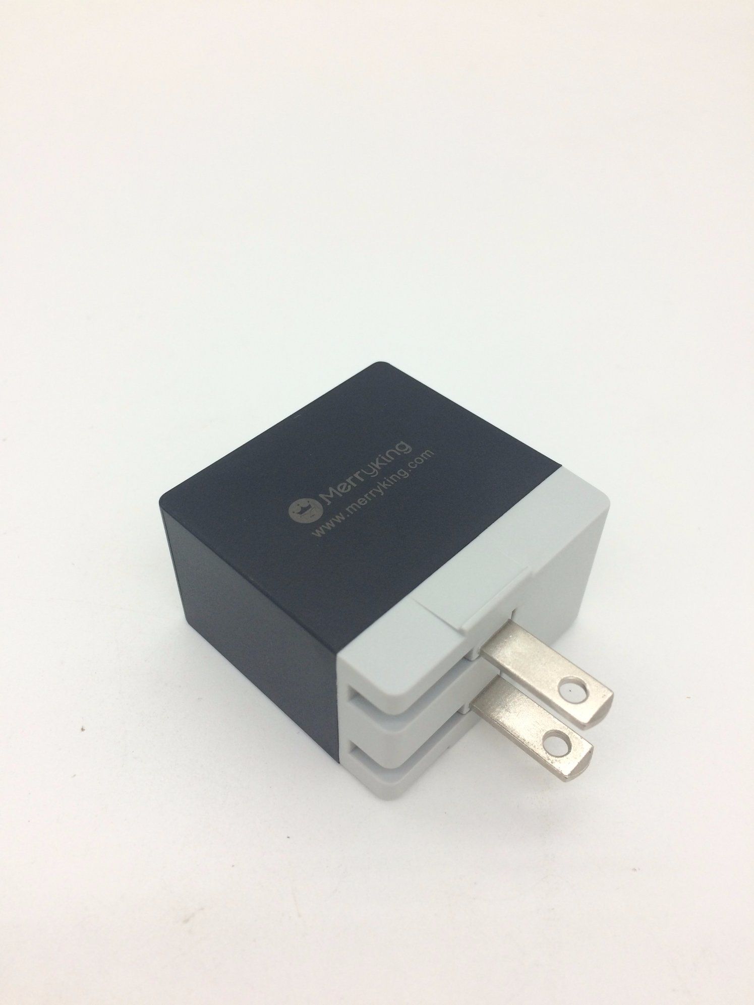 White 5V2000mA USB Power Adapter in Charger