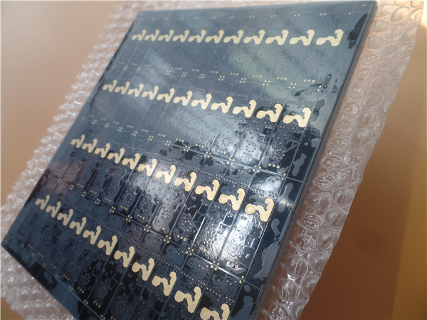 Multilayer PCB MID-Tg with Black Color on 4 Layer Copper