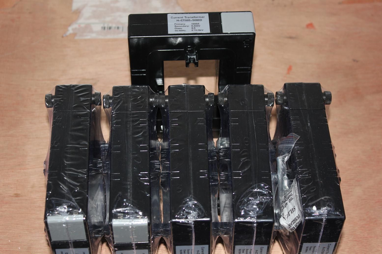 Open Current Transformer with 1000A/333mv