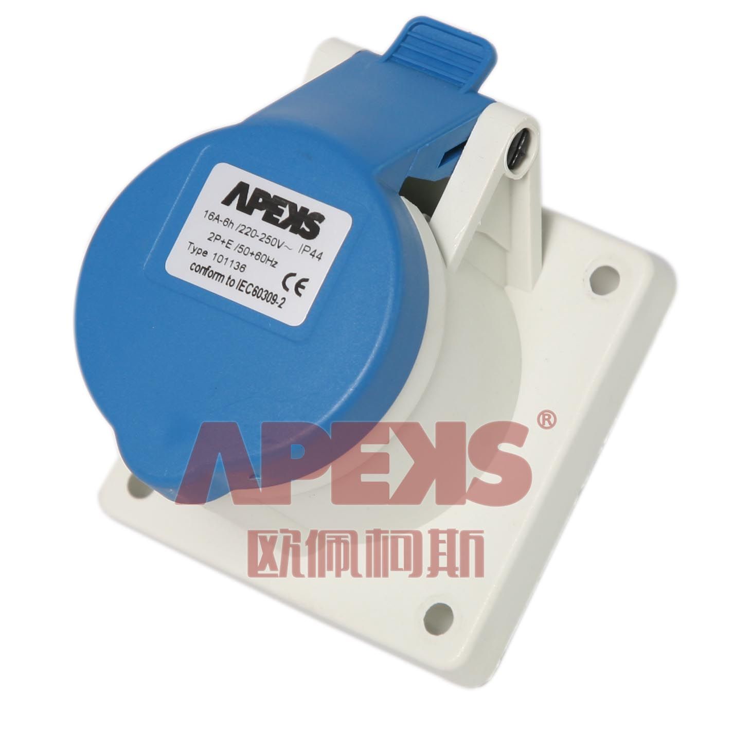 Industrial Socket/IP44/Panel Mounted/Straight