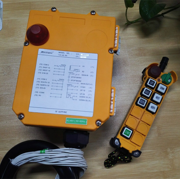 433 MHz F24-6D Industrial Remote Control for Gantry Crane