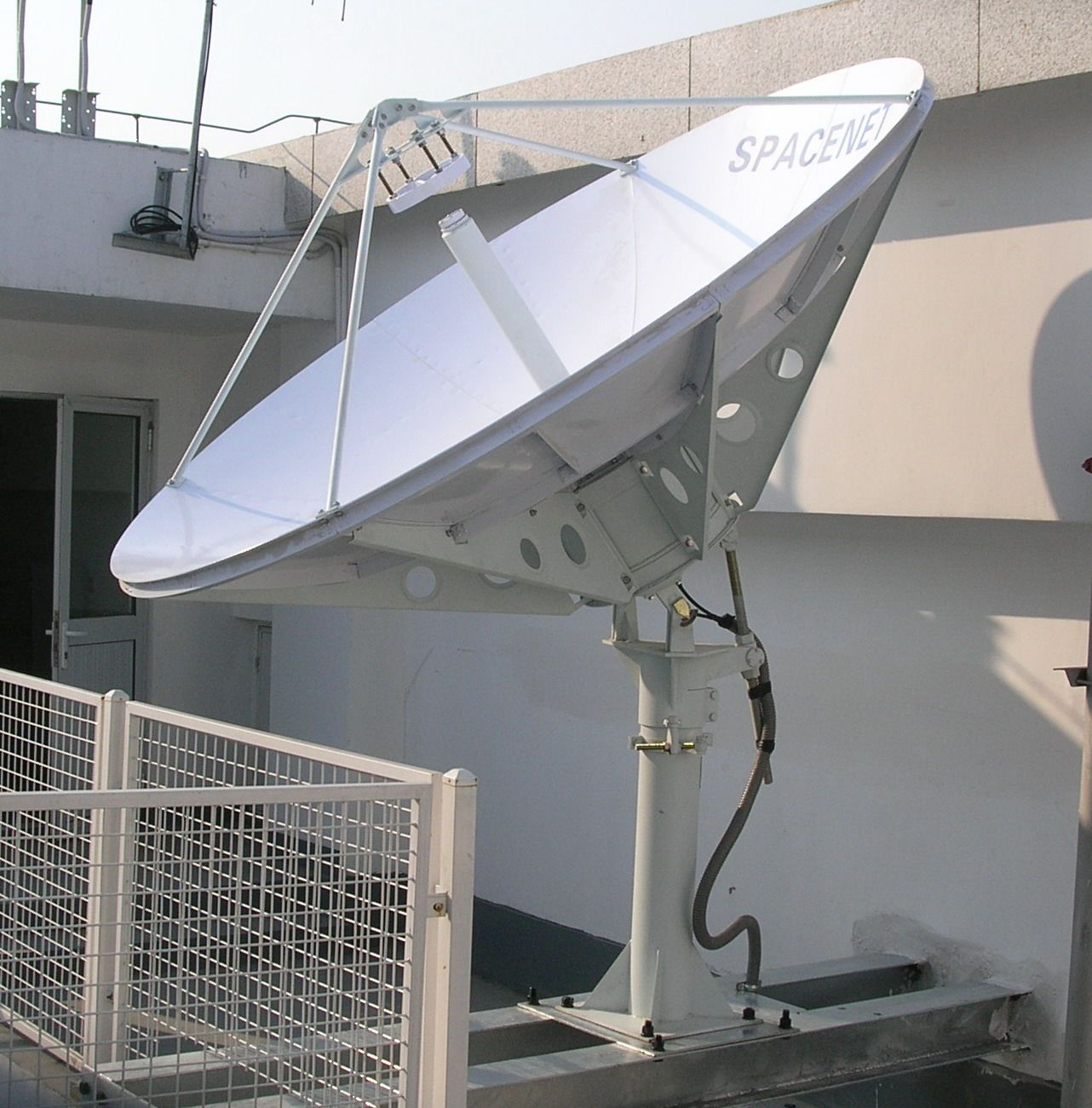 2.4m Vsat Antenna