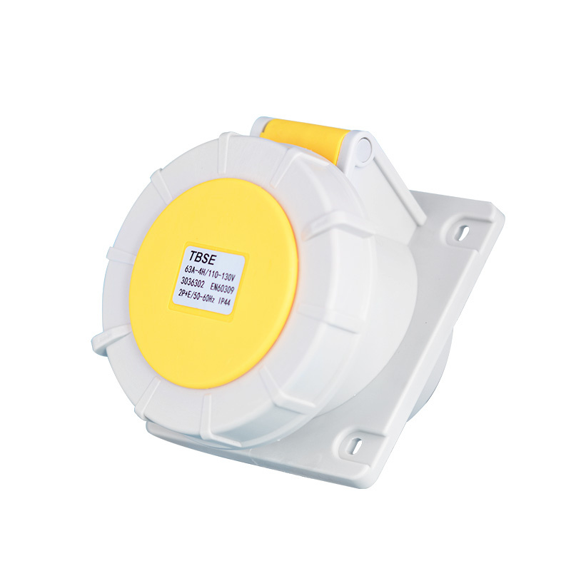 IP67 Flange Panel Mounted Socket