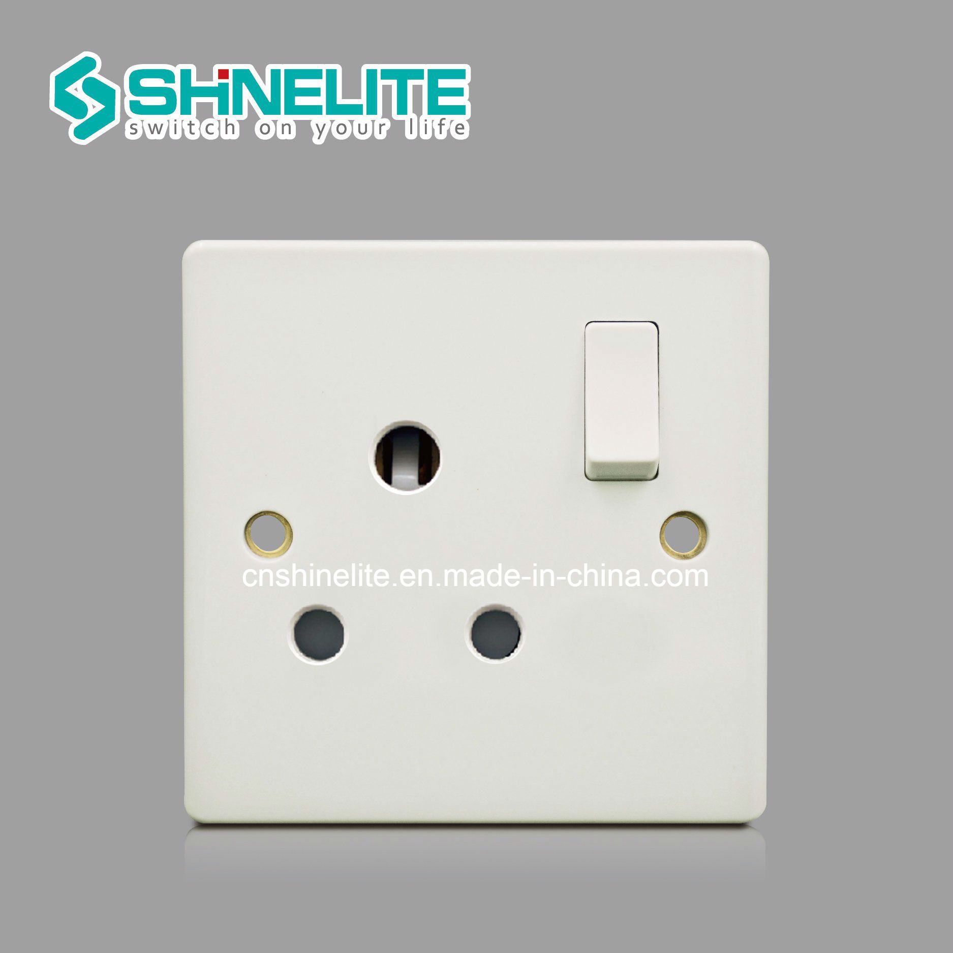 15A Round Switced Socket with Neon BS 546 Wall Socket