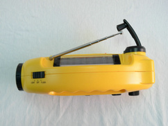 Rechargeable Battery Crank LED/Emergency Light Am/FM Radio