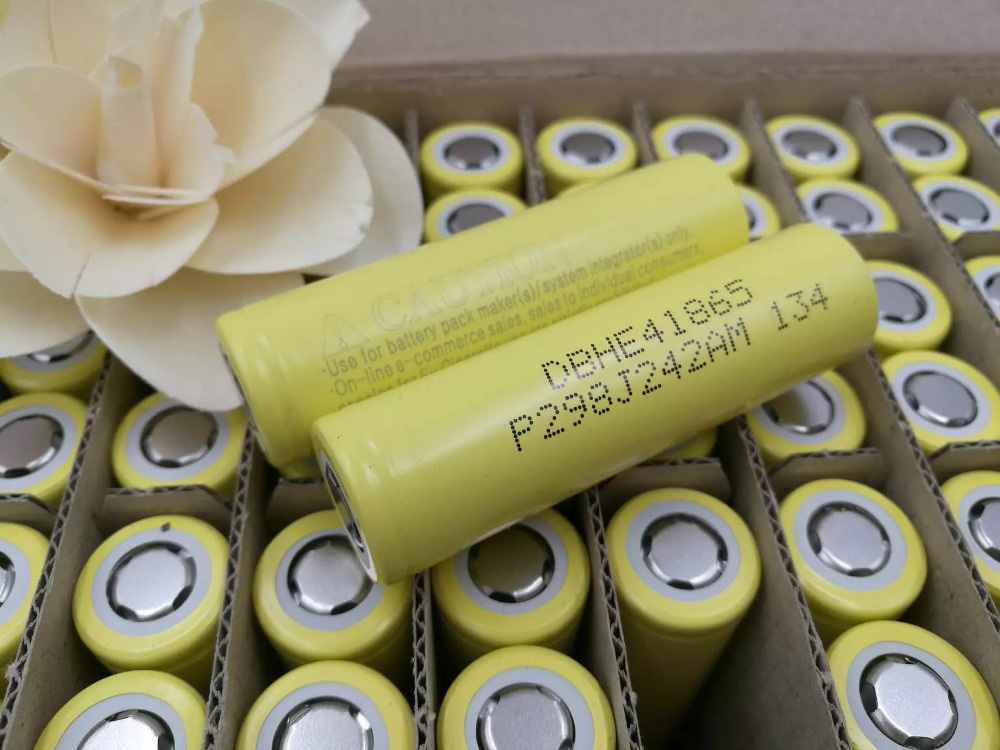 18650 3.6V 2500mAh Li-Lon Rechargeable Battery