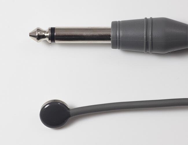 Fully Compatible Skin Sensor for Body Temperature Monitoring