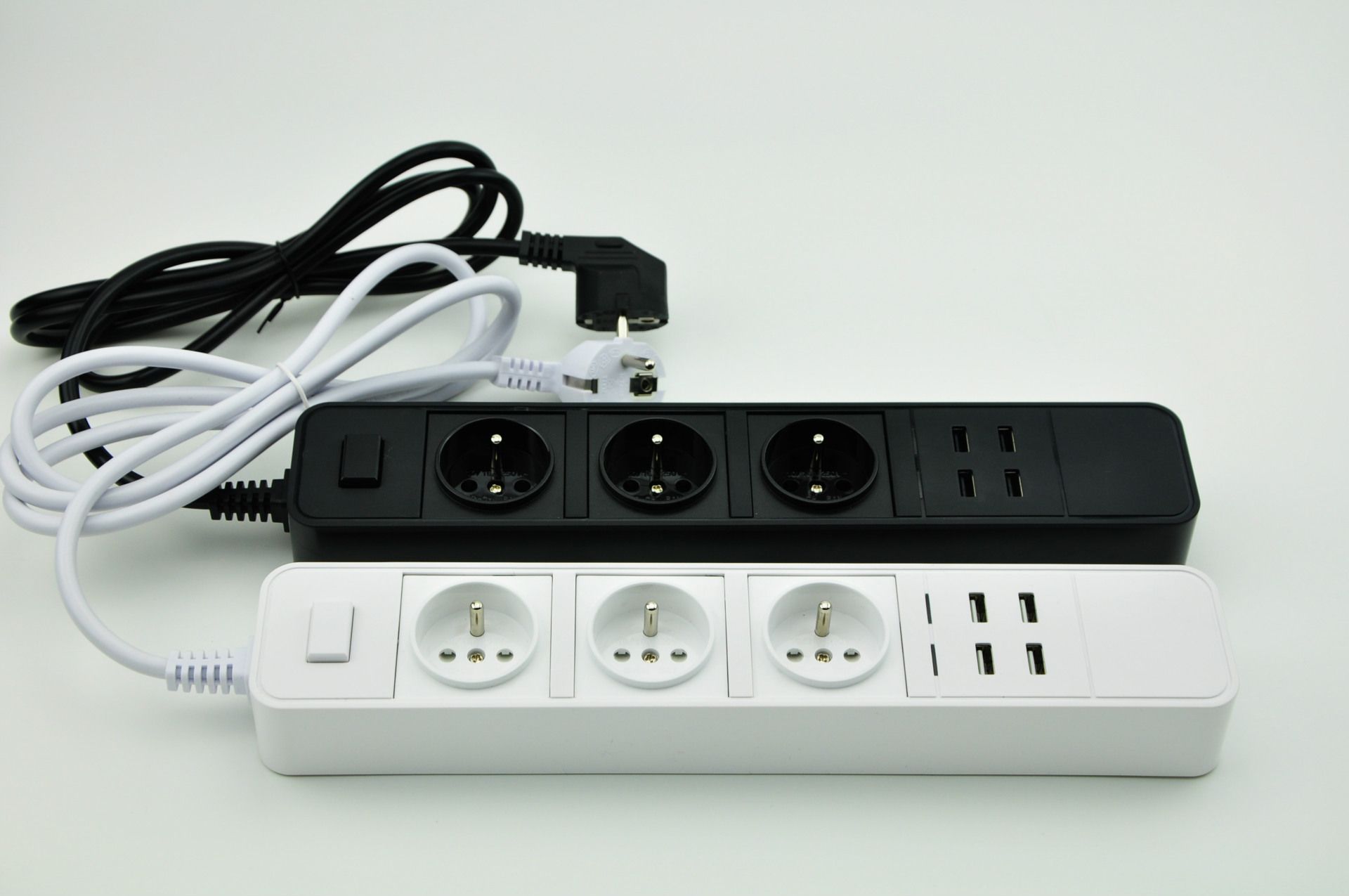 Factory Fr03b Lectrical Plug 3 Way French Type Outlet 4 USB Schuko Extension Socket with Good Quality