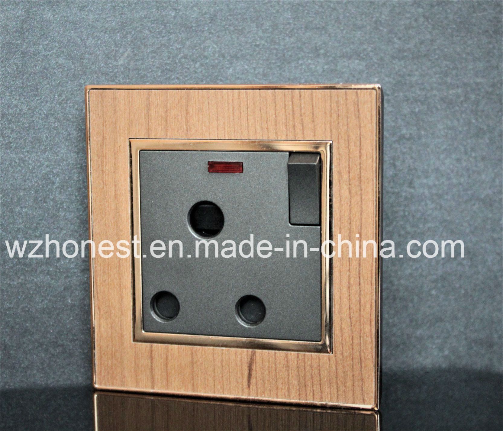 BS Approval Electric Socket