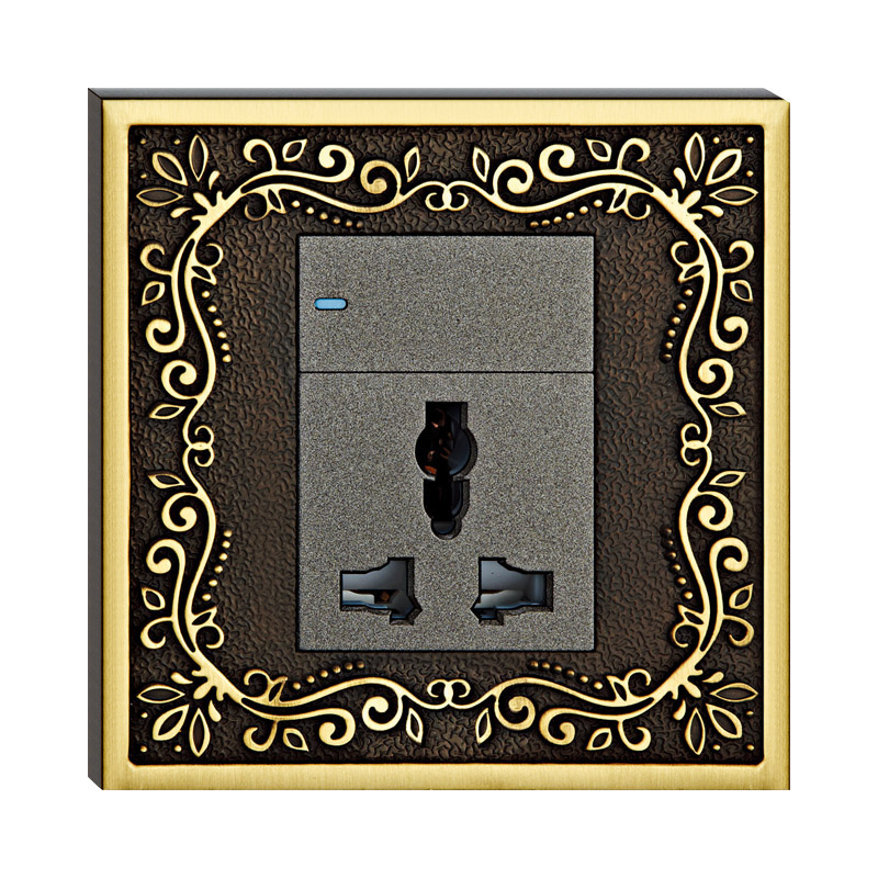 Antique Brass BS Wall Switched Socket