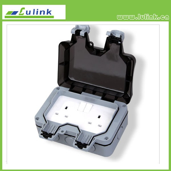 UK Type Outdoor Waterproof IP66 Wall Switch and Socket