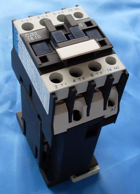 Lp1-D18 18A 12V DC Contactor Lp1-D18 DC Magnetic Contactor