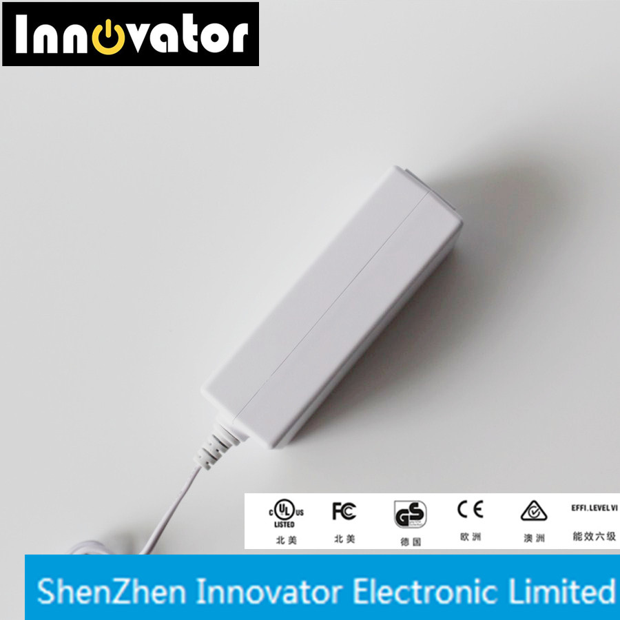 36W 12V 3A Desktop Type Switching Power Adapter with Us & Europe