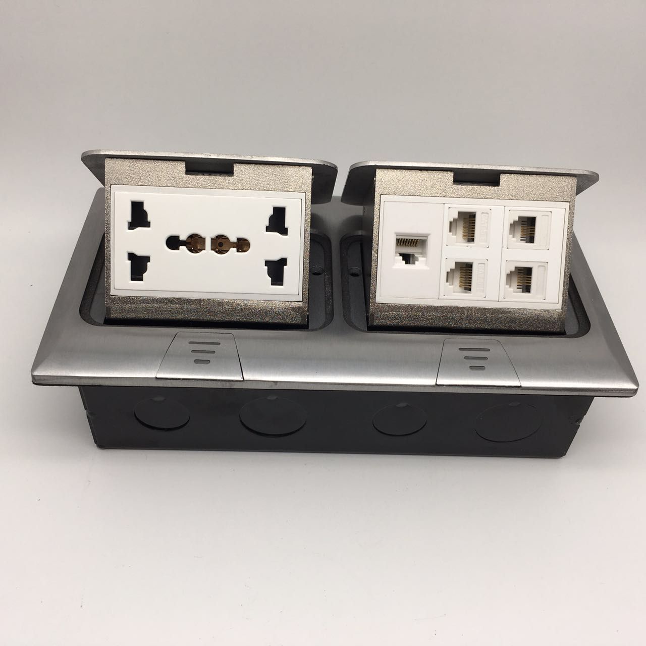 260*130mm Panel Size 250V Aluminum Office Desk Power Socket