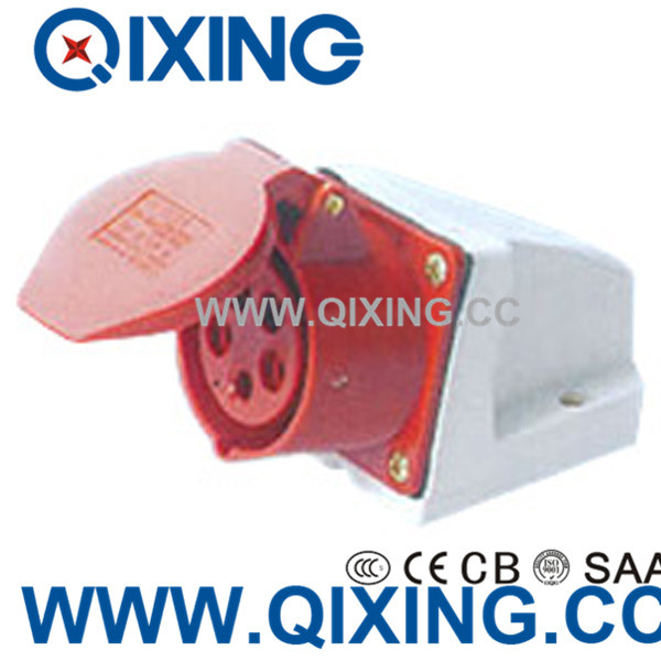 Cee 16A Red 400V Three Phase Wall Mountedoutlet Plug